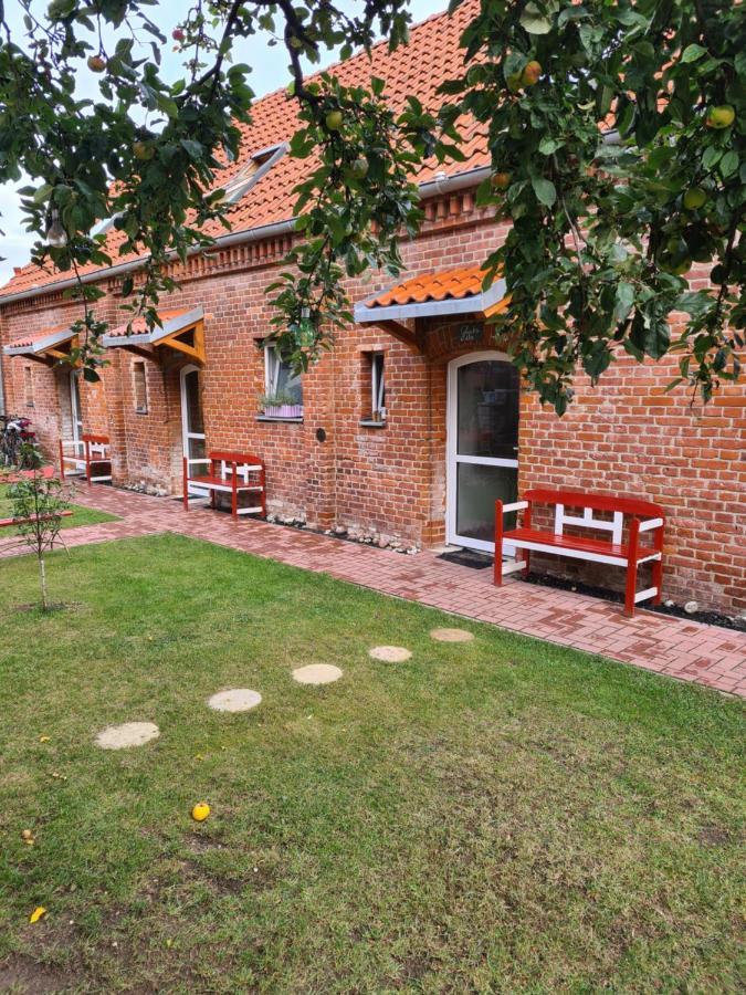 Апартаменты Remise Kairies Wustrow  Экстерьер фото